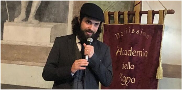 Alessio Bellini parla degli Antichi Liguri nella Chiesa Vecchia Alessio Bellini parla degli Antichi Liguri nella Chiesa Vecchia