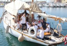 Imperia, l’Isah in visita a Wiki, yacht del 1920 che sarĂ fra i protagonisti delle Vele d’Epoca