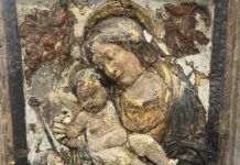 Cervo, dal vecchio ufficio del sindaco emerge un bassorilievo del Quattrocento: il 19 settembre la presentazione del restauro