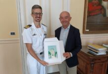 Sanremo, il sindaco Mager riceve il nuovo comandante della Capitaneria di Imperia Marco Sansò