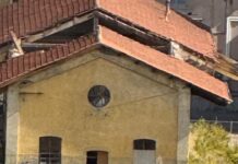Imperia, crolla una parte del tetto dei magazzini dell’ex stazione di Oneglia